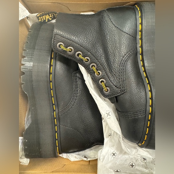 Dr. Martens Sinclair Max UK 6 US 8 REMOVING ITEM SOON! $100 FINAL SALE - Picture 5 of 6